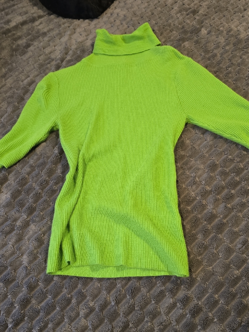 Slim Ribbed Turtleneck Sweater - Lime Green